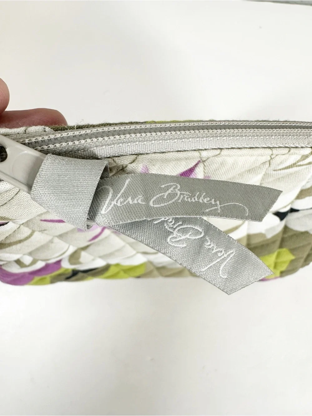VERA BRADLEY Floral Quilted Zip top Pouch Portobello Road Pattern
